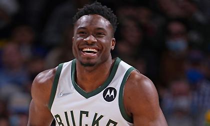 Με Θανάση και Κάρι το Top 10