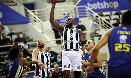 Νοκ άουτ και οι Γιάνκοβιτς-Γκρίφιν με Γαλατά