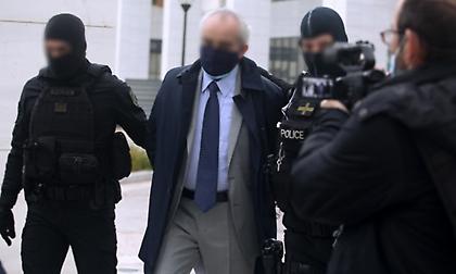 Δίκη «Dr Kontos»: Κατέρρευσε η μητέρα θύματος- «Έφαγες» το παιδί για 60 χιλιάρικα