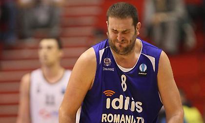 Σε ψυχιατρική κλινική ο πρώην παίκτης του Άρη: Εκτός από ταξιτζή, έδειρε και την αδερφή του!