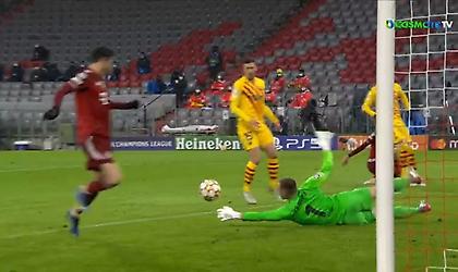 Στέρησε εύκολο γκολ στον Λεβαντόφσκι ο Τερ Στέγκεν