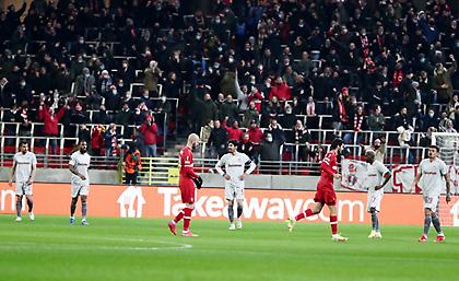 Ήττα χωρίς κόστος για τον απογοητευτικό Ολυμπιακό και πάει για κλήρωση… φωτιά!