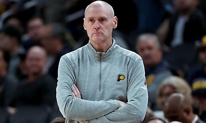 Χωρίς τον Καρλάιλ στον πάγκο για αρκετά ματς οι Πέισερς