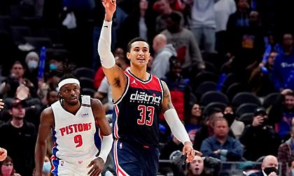 Πρόστιμο στον Κούζμα για το… μεσαίο δάχτυλο σε φίλαθλο