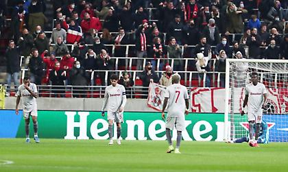 Τι κάνει ο Ολυμπιακός, όταν χάνει στο ημίχρονο. Απογοητευτικό το αποτέλεσμα…