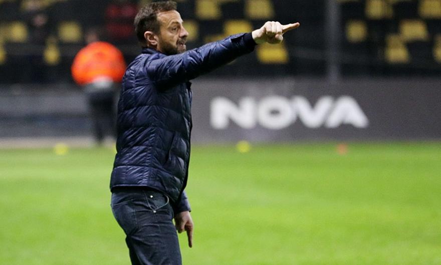 Μάντζιος: «Δύσκολο το παιχνίδι με τον Ολυμπιακό, αλλά θα πάμε να διεκδικήσουμε τη νίκη»