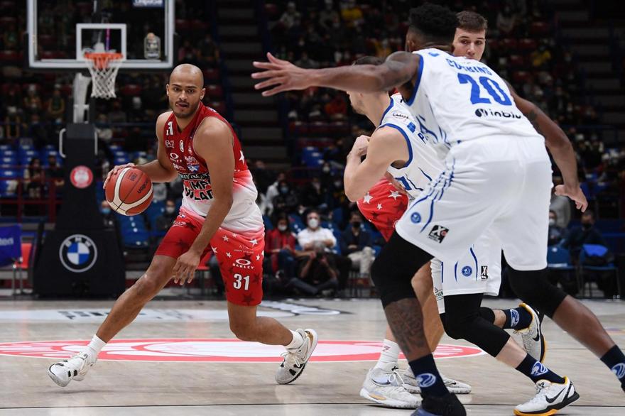 Αρμάνι Μιλάνο-Μπρέσια 76-62