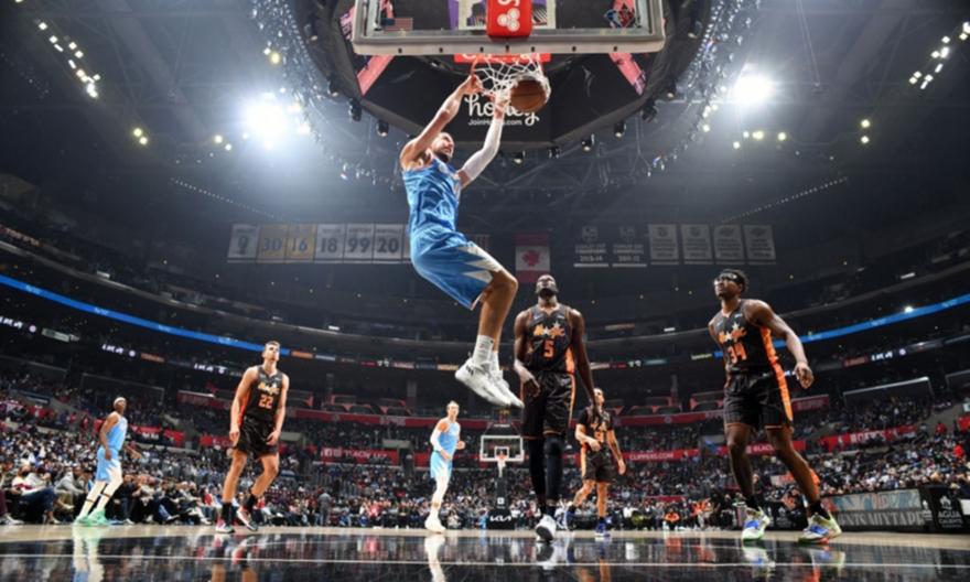 Κλίπερς-Μάτζικ: 106-104