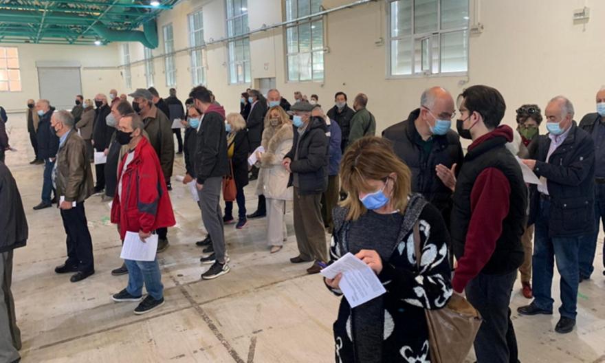 ΚΙΝΑΛ: Μέχρι τις 3:20 το μεσημέρι ψήφισαν 152.000 άτομα