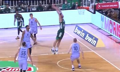 Την… κατεδάφισε ο Παπαγιάννης