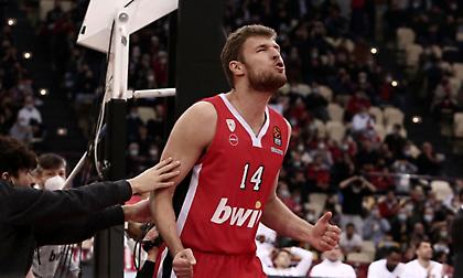 Βεζένκοφ: «Παίξαμε εξαιρετικά και είναι σημαντικό που μείναμε αήττητοι στο ΣΕΦ»