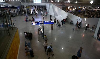 Δημοσιεύθηκε το ΦΕΚ με τα νέα μέτρα για την είσοδο ταξιδιωτών στην Ελλάδα