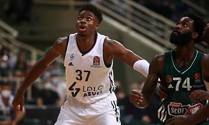 Κώστας Αντετοκούνμπο: Θα χωρούσε στο ρόστερ των «αιώνιων»;