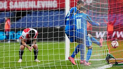 Χάρισε το ντέρμπι στον Άγιαξ η Φέγενορντ