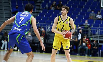 Άνετα την Τόφας η Φενέρμπαχτσε