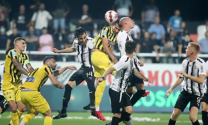 H παράδοση της ΑΕΚ και το εκτός έδρας αήττητο του ΟΦΗ