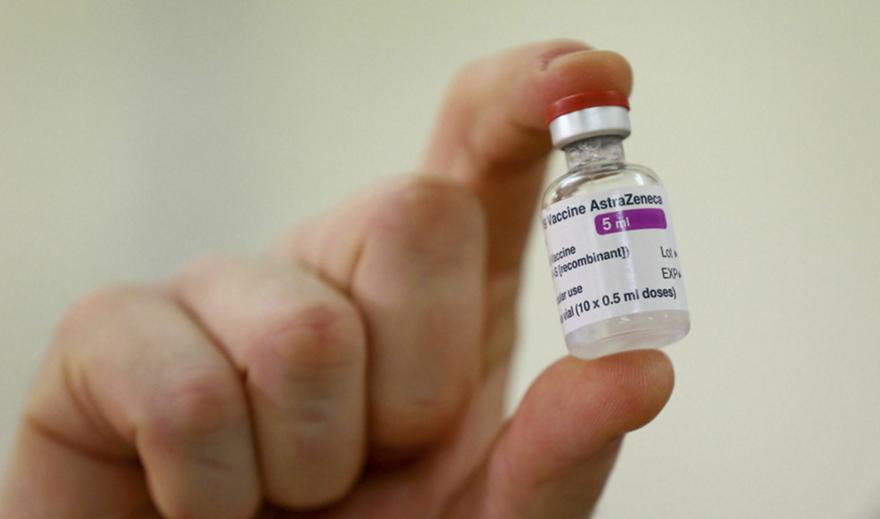 Μετάλλαξη Όμικρον: Πόσο προστατεύουν τα εμβόλια