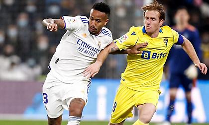 «Γλίστρησε» πάνω στην Κάντιθ η Ρεάλ!