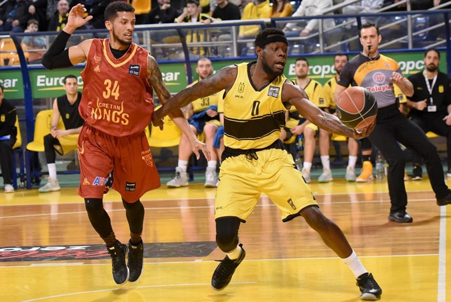 Άρης: Ban και απαγόρευση μεταγραφών για οφειλές στον Ντέβιν Μαρμπλ