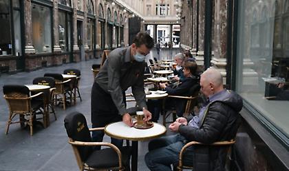 Βέλγιο: Προς νέα περιοριστικά μέτρα λόγω Όμικρον παρά τη μείωση των κρουσμάτων