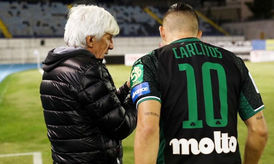 Βρίσκει νίκες και σκορ πέρα από τον Καρλίτος