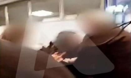 Συγκλονιστικό βίντεο-ντοκουμέντο από τη συμπλοκή του καθηγητή ΕΠΑΛ με μαθητές στο Αιγάλεω!