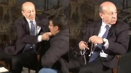 Παραιτήθηκε ο δημοσιογράφος που χαστούκισε ηχολήπτη στην Τουρκία