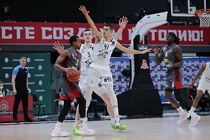 Ο ΜακΚόλουμ «καθάρισε» τον Ομπράντοβιτς στο ντέρμπι κορυφής