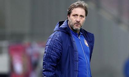 Χαίρομαι που ο Μαρτίνς δεν… ντρέπεται να τα κάνει αυτά στον Ολυμπιακό!