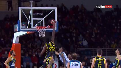 Τάπα ο Φλόιντ και στο... καπάκι τρίποντο ο Γκούντουριτς