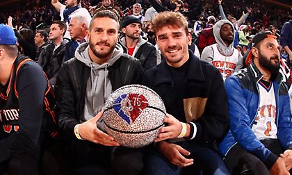 Βλέπουν το Νικς-Χοκς οι Γκριζμάν και Κόκε