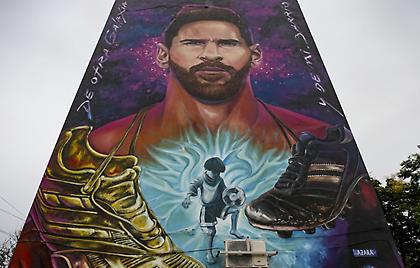 Τρομερή τοιχογραφία του Μέσι στο Ροζάριο!