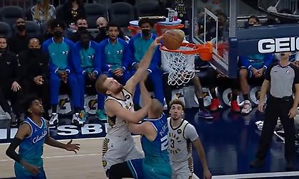 Με Μετού και Σαμπόνις το Top 10