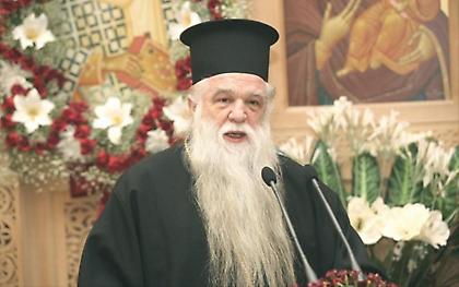 Νέο παραλήρημα Αμβρόσιου: «Τέκνα του διαβόλου οι εμβολιασμένοι»