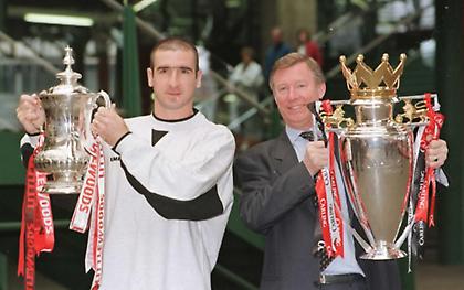 Πώς ο Σερ Άλεξ έπεισε τον Καντονά να ανανεώσει-Ο ρόλος της συζύγου του και το… μηχανάκι!