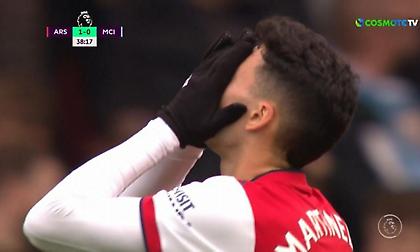 Οι φοβερές ενέργειες του Μαρτινέλι στο πρώτο ημίχρονο του Άρσεναλ-Σίτι