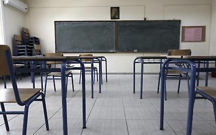 Το σχέδιο για την επαναλειτουργία των σχολείων στις 10 Ιανουαρίου: Rapid αντί για self test!