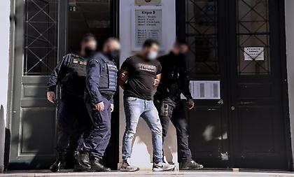 Δίωξη για κακούργημα στον Αιγύπτιο που κρατούσε όμηρο την πρώην σύντροφό του