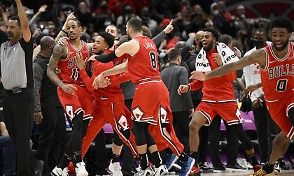 Το συγκλονιστικό buzzer beater τρίποντο του ΝτεΡόζαν!