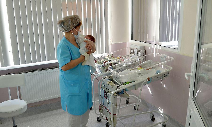 Δίδυμα γεννήθηκαν με διαφορά... ενός έτους