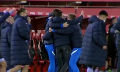 Ανακούφιση και χαμόγελα για Τσάβι μετά τη νίκη της Μπαρτσελόνα!