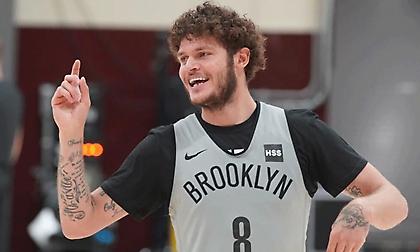 Κλείνουν με δεκαήμερο συμβόλαιο τον Τάιλερ Τζόνσον οι Σπερς