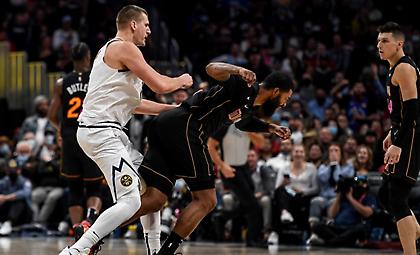 Μόρις για Γιόκιτς: «Με χτύπησε με φόρα ένα χοντρό αγόρι 136 κιλών»