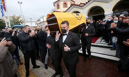 Με τον ύμνο της ΑΕΚ το «αντίο» στον Σεραφείδη