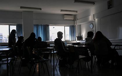 Άνοιγμα σχολείων: Οδηγός για την επιστροφή στα θρανία – Τι αλλάζει με τα self-test