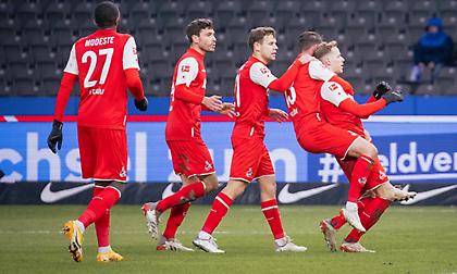 Τρίτωσε το καλό για Κολωνία, γονάτισε τη Βόλφσμπουργκ η Μπόχουμ