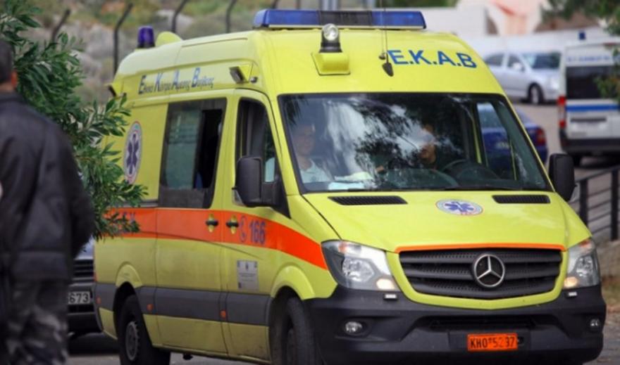Δυο νεκροί και τρεις τραυματίες σε τροχαίο στην εθνική οδό