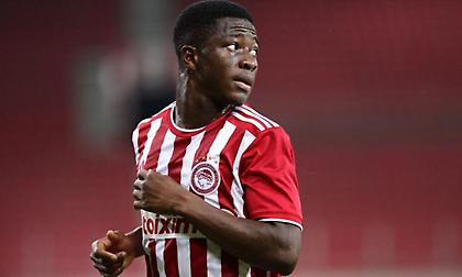 Απίθανη διπλή ευκαιρία έχασε ο Αγκιμπού Καμαρά κόντρα στο Μαλάουι!