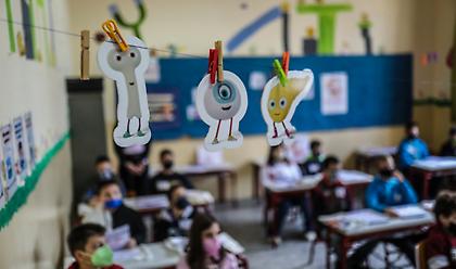 Σχολεία: 14.000 κρούσματα βρήκαν τα self test κορωνοϊού σε μαθητές και καθηγητές