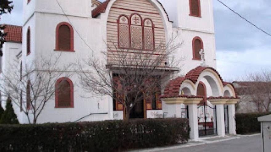 Κοζάνη:Πιστοί χωρίς μάσκες έτρεχαν να ξεφύγουν από την ΕΛΑΣ